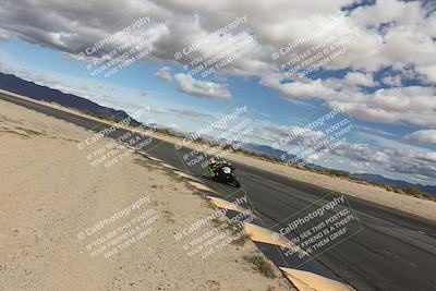 media/Nov-16-2025-Race Pace (Sun) [[8c5fa54630]]/Verified Riders/6-Turn 10 Inside (1145am)/